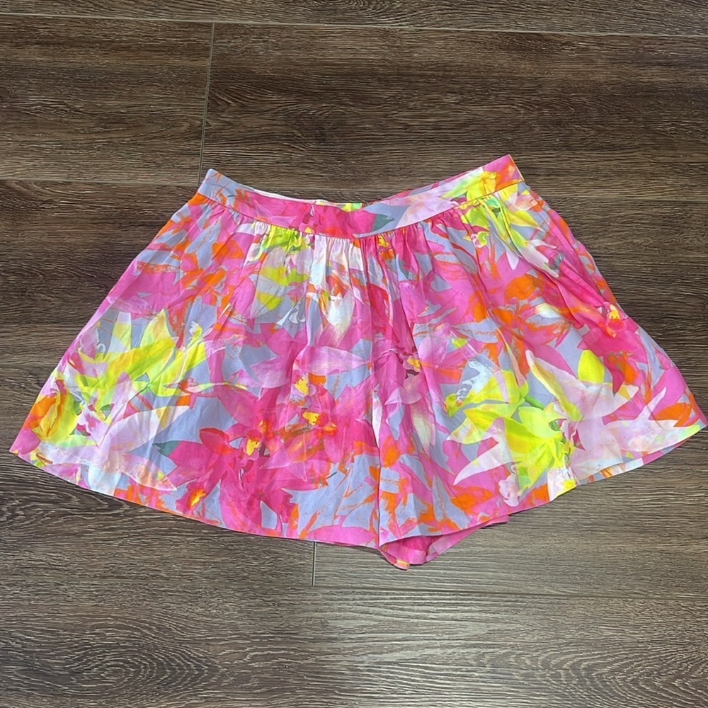 Trina Turk Floral Shorts Skirt Style Back Zip Size